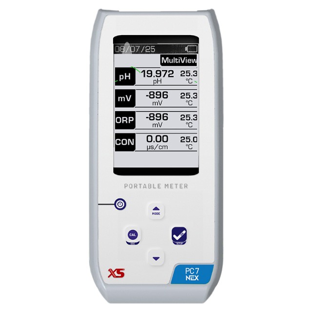 PC 7 NEX w/o electrodes with temp.probe NT 55, BNC/S7 1m cable, pH buffers, carrying case and access.